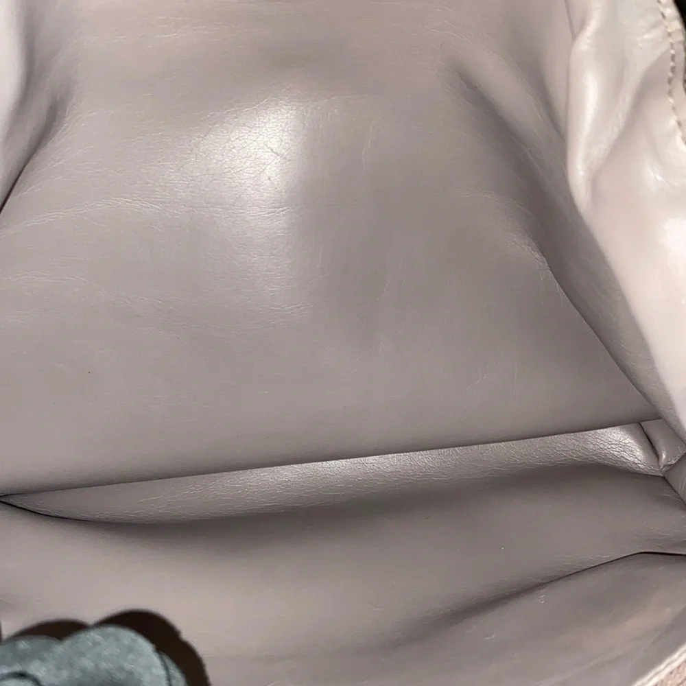 Vintage Vanessa bag made in Korea - Picture 8 of 12